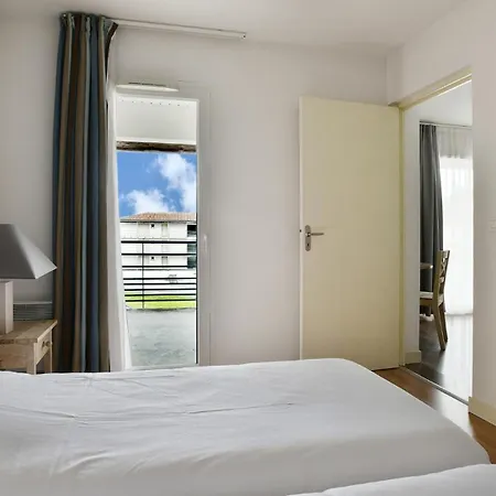 Vacanceole - Le Domaine Du Chateau - La Rochelle / Ile De Re 3*