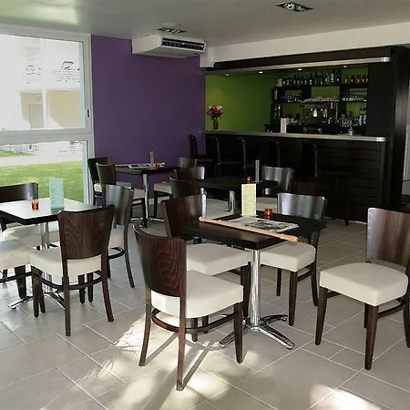 Vacanceole - Le Domaine Du Chateau - La Rochelle / Ile De Re Hotel apartamentowy 3*