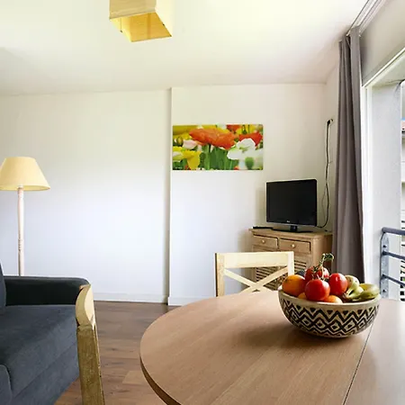 Vacanceole - Le Domaine Du Chateau - La Rochelle / Ile De Re 3* Lagord