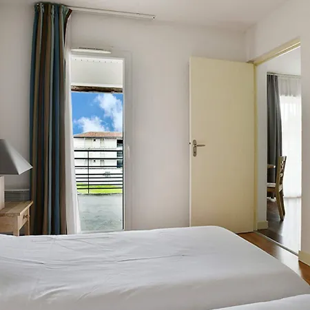 Lejlighedshotel Vacanceole - Le Domaine Du Chateau - La Rochelle / Ile De Re