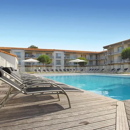 Apart-hotel Vacancéole - Le Domaine Du Château - La Rochelle / île De Ré