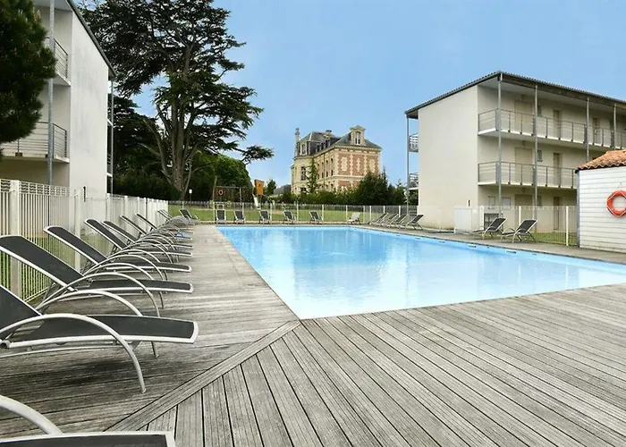 Vacancéole - Le Domaine Du Château - La Rochelle / île De Ré Appart hôtel