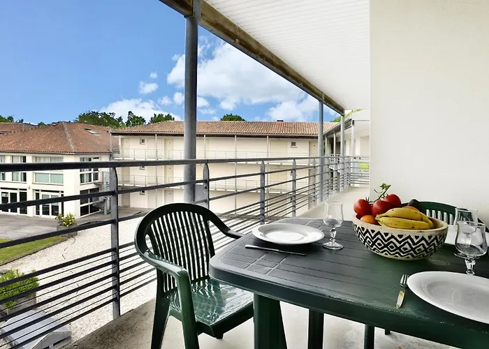 Vacancéole - Le Domaine Du Château - La Rochelle / île De Ré Appart hôtel 3*