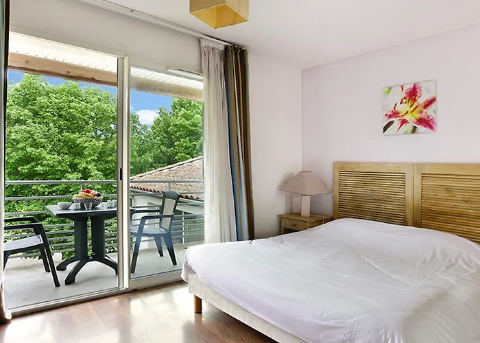 Vacancéole - Le Domaine Du Château - La Rochelle / île De Ré 3*