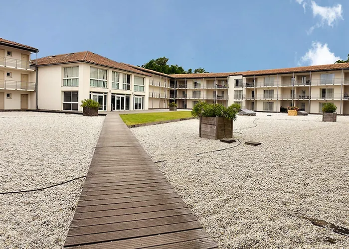 Vacancéole - Le Domaine Du Château - La Rochelle / île De Ré Appart hôtel Lagord