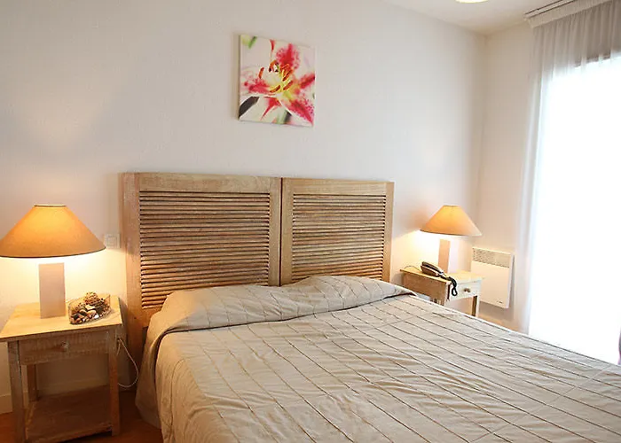 Appart hôtel Vacancéole - Le Domaine Du Château - La Rochelle / île De Ré 3*