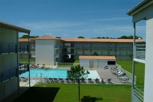 Appart hôtel Vacancéole - Le Domaine Du Château - La Rochelle / île De Ré