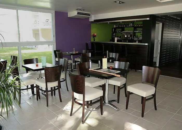 Vacancéole - Le Domaine Du Château - La Rochelle / île De Ré Appart hôtel 3*